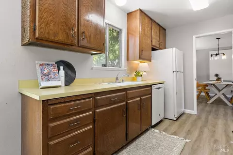 586 Vecino St, Benicia, CA 94510 photo 10