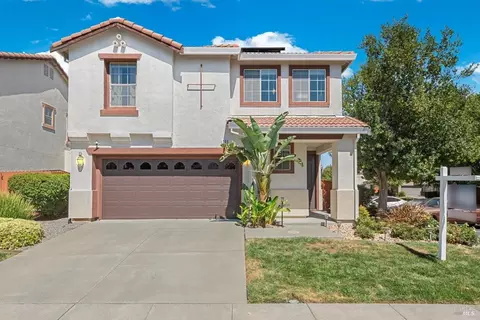 300 Torrey Pines Ct, Vacaville, CA 95687