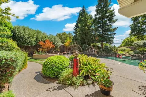Exterior - 718 Eldridge Ave, Vacaville, CA 95688 photo 15 of 29