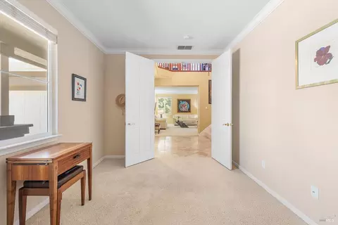 Entry Way - 718 Eldridge Ave, Vacaville, CA 95688 photo 4 of 8