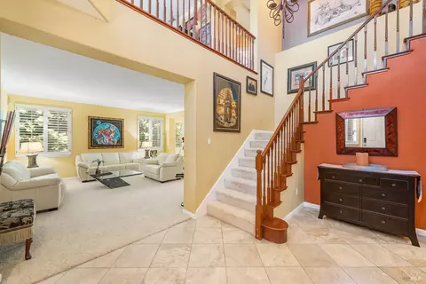 Entry Way - 718 Eldridge Ave, Vacaville, CA 95688 photo 2 of 8