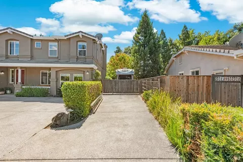 Exterior - 718 Eldridge Ave, Vacaville, CA 95688 photo 7 of 29