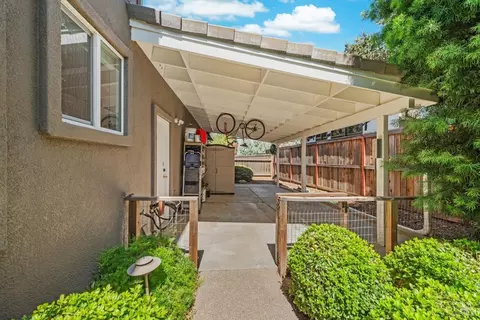 Exterior - 718 Eldridge Ave, Vacaville, CA 95688 photo 23 of 29