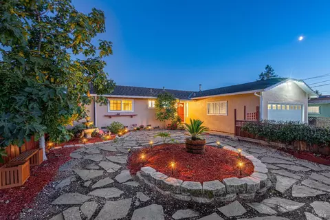 509 Anson Ave, Rohnert Park, CA 94928