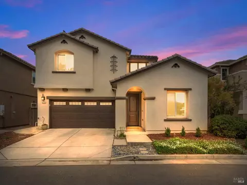 270 Heritage Ln, Dixon, CA 95620