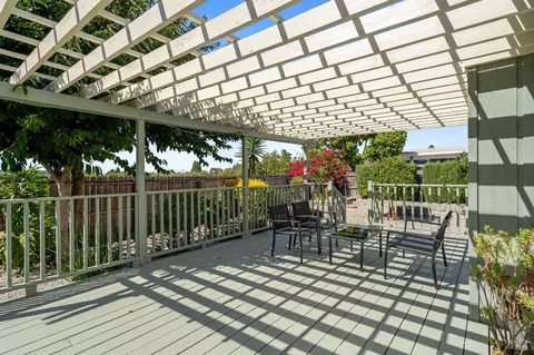 857 Foothill Dr, Vallejo, CA 94591 photo 5
