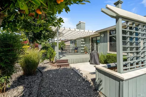 857 Foothill Dr, Vallejo, CA 94591 photo 6