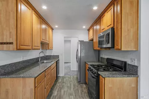 3321 Hazelwood St, Vallejo, CA 94591 photo 9