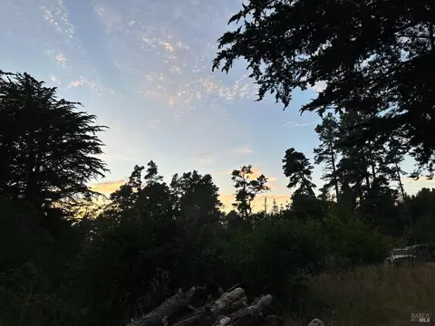 32228 Leeds Way, Fort Bragg, CA 95437