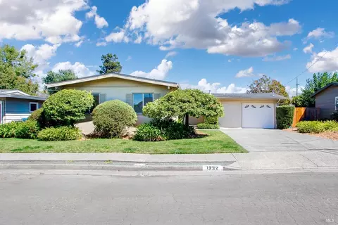 1232 Wanda Way, Santa Rosa, CA 95405