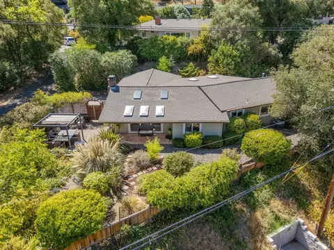 1123 W Standley St, Ukiah, CA 95482