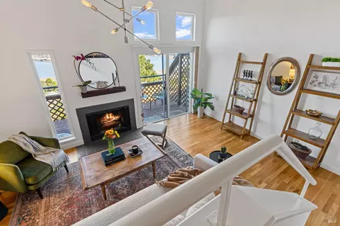 242 Bay Vista Cir, Sausalito, CA 94965