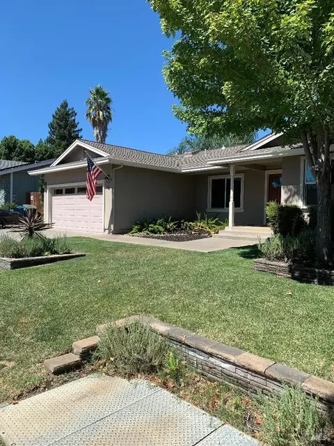 561 Fruitvale Rd, Vacaville, CA 95688