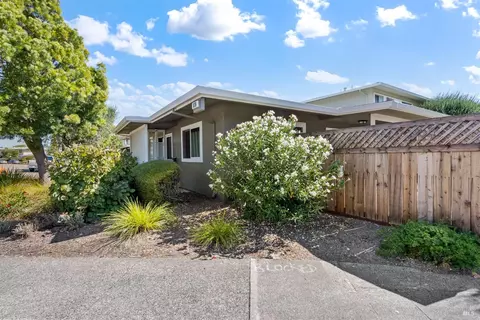1036 Los Gamos Rd #A, San Rafael, CA 94903