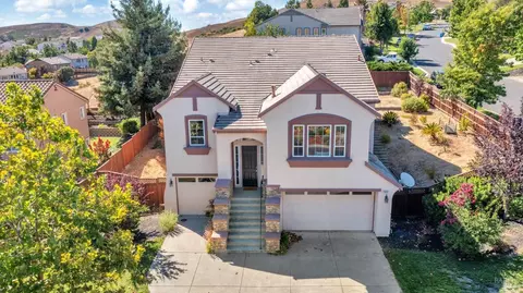Exterior - 3023 Overlook Dr, Vallejo, CA 94591 photo 4 of 6