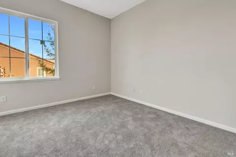 Bedroom - 3023 Overlook Dr, Vallejo, CA 94591 photo 3 of 7