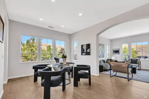 Dining - 3023 Overlook Dr, Vallejo, CA 94591 photo 1 of 4