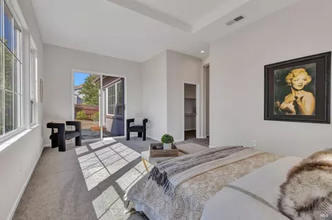 Bedroom - 3023 Overlook Dr, Vallejo, CA 94591 photo 6 of 7