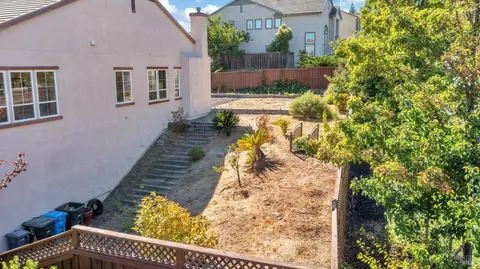 Exterior - 3023 Overlook Dr, Vallejo, CA 94591 photo 5 of 6