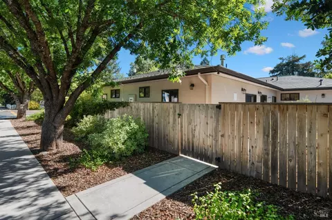 655 Dora Ave, Ukiah, CA 95482 photo 23