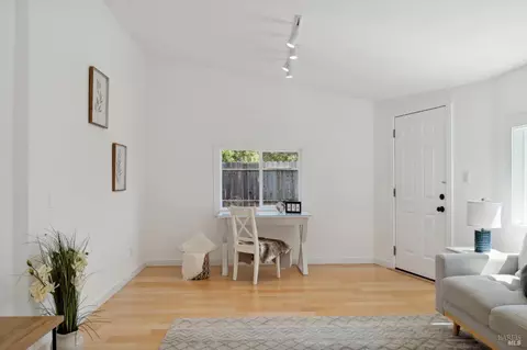 308 Del Sur St, Vallejo, CA 94591 photo 9