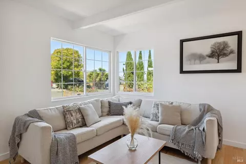 308 Del Sur St, Vallejo, CA 94591