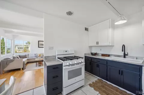 308 Del Sur St, Vallejo, CA 94591 photo 7