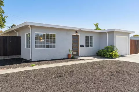 308 Del Sur St, Vallejo, CA 94591 photo 2