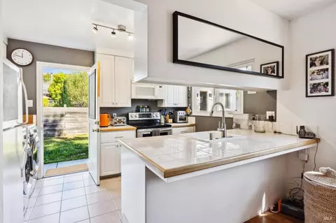 40 Meadow Dr, Mill Valley, CA 94941 photo 11