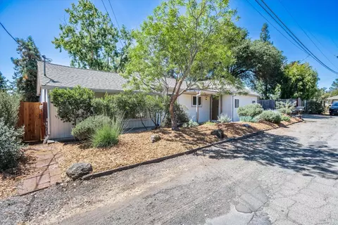 205 Hatchery Rd, Penngrove, CA 94951