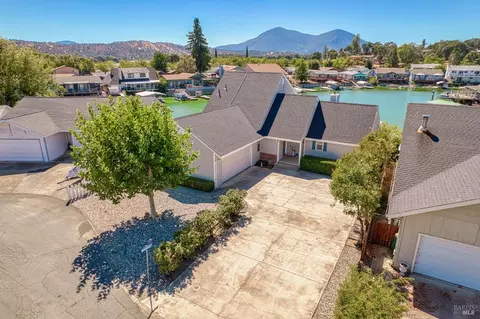 743 Spinnaker Ct, Clearlake Oaks, CA 95423