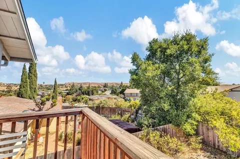 127 Aragon St, Vallejo, CA 94591 photo 4