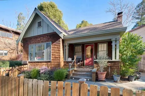 1832 Fifth Ave, San Rafael, CA 94901