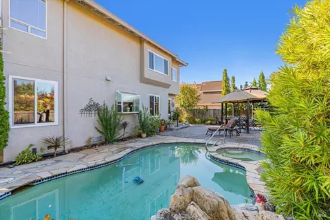 341 La Quinta Dr, Windsor, CA 95492 photo 40