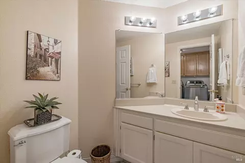 341 La Quinta Dr, Windsor, CA 95492 photo 36