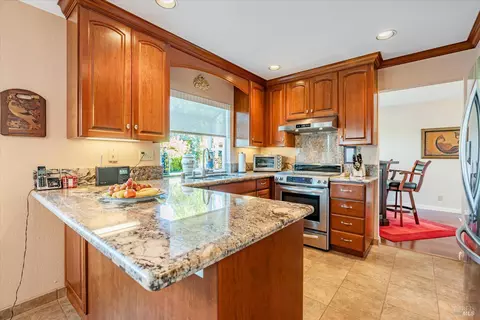 341 La Quinta Dr, Windsor, CA 95492 photo 11
