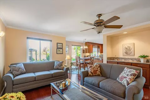 341 La Quinta Dr, Windsor, CA 95492 photo 10