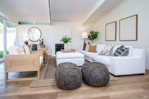 332 Hickory Ln, San Rafael, CA 94903