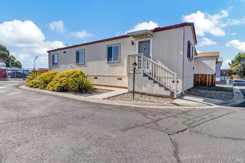 104 Ivy Ln, Vallejo, CA 94589