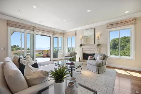 11 Loch Haven Ct, San Rafael, CA 94901