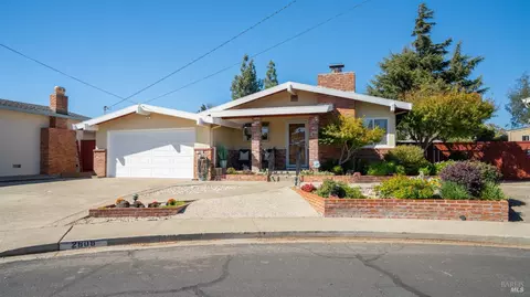 2808 Robert Ct, Pinole, CA 94564 photo 3