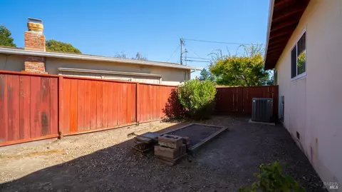 2808 Robert Ct, Pinole, CA 94564 photo 25