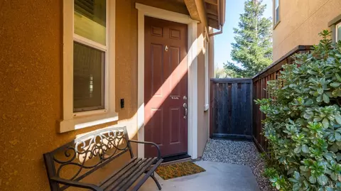 5283 Gramercy Cir, Fairfield, CA 94533 photo 4