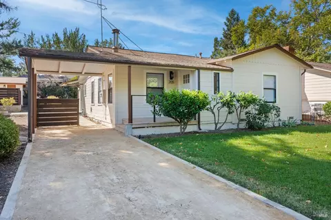 205 Washington Ave, Ukiah, CA 95482
