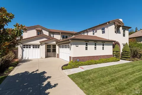 15 Turner Dr, Novato, CA 94949