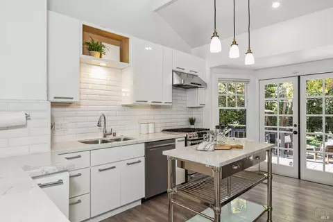 107 3rd St, Sausalito, CA 94965 photo 8