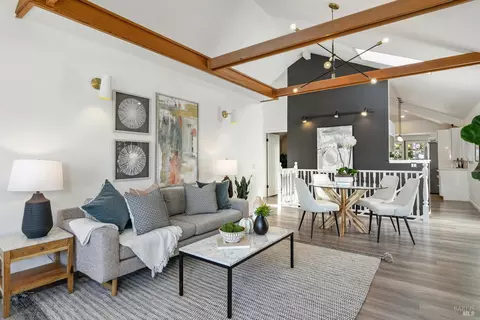 107 3rd St, Sausalito, CA 94965
