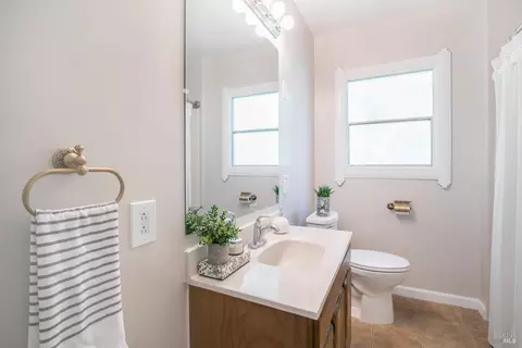 136 Mountain View Ave, Vallejo, CA 94590 photo 15