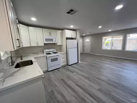 131 Zaragoza Dr, Fairfield, CA 94533 photo 8