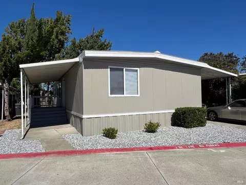 131 Zaragoza Dr, Fairfield, CA 94533